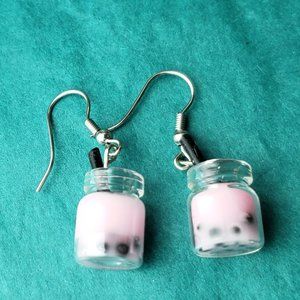 3/10$ NWOT Light pink bubble tea glass resin earrings